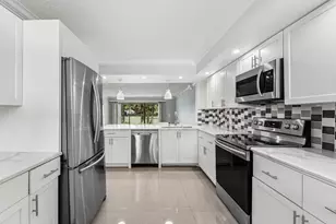 12926 Briarlake Dr, Palm Beach Gardens, FL 33418 - Photo 11