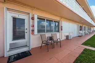 925 SW 11th Ave, Hallandale Beach, FL 33009 - Photo 5