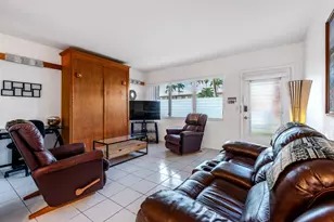 925 SW 11th Ave, Hallandale Beach, FL 33009 - Photo 7