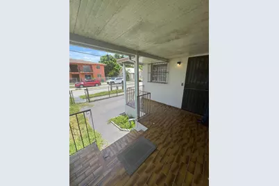 88 NW 18th Avenue, Miami, FL 33125 - Photo 3