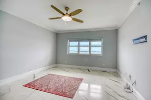 2650 Lake Shore Dr, Riviera Beach, FL 33404 - Photo 17