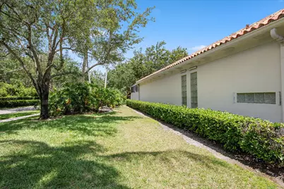 2862 Irma Lake Drive, West Palm Beach, FL 33411 - Photo 31