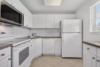 2182 NE 1st Way #202, Boynton Beach, FL 33435 - Photo 7