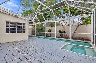 22 Selby Ln, Palm Beach Gardens, FL 33418 - Photo 21