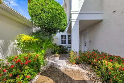 22 Selby Lane, Palm Beach Gardens, FL 33418 - Photo 3