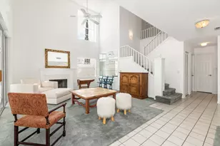 22 Selby Ln, Palm Beach Gardens, FL 33418 - Photo 5