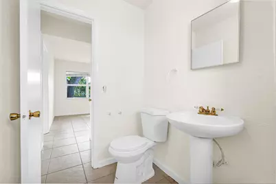 261 NE 45th Street, Oakland Park, FL 33334 - Photo 39