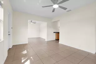 261 NE 45th St, Oakland Park, FL 33334 - Photo 7