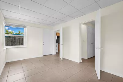 261 NE 45th Street, Oakland Park, FL 33334 - Photo 25