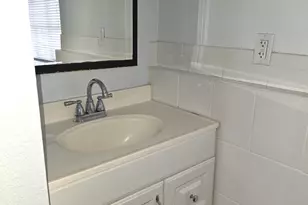 814 Poplar Dr, Lake Park, FL 33403 - Photo 5