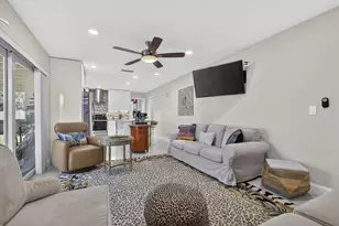 9860 Honeysuckle Ave, Palm Beach Gardens, FL 33410 - Photo 11