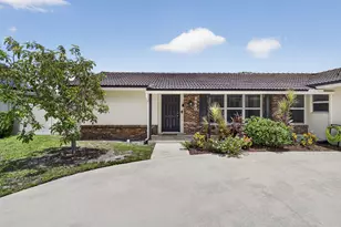 9860 Honeysuckle Ave, Palm Beach Gardens, FL 33410 - Photo 3