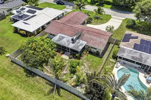 9860 Honeysuckle Ave, Palm Beach Gardens, FL 33410 - Photo 53
