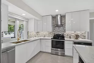 9860 Honeysuckle Ave, Palm Beach Gardens, FL 33410 - Photo 17