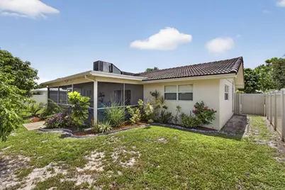 9860 Honeysuckle Avenue, Palm Beach Gardens, FL 33410 - Photo 47