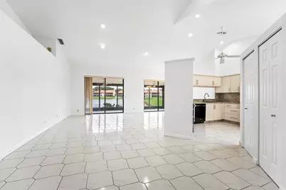 7792 Lexington Club Boulevard #B, Delray Beach, FL 33446 - Photo 5