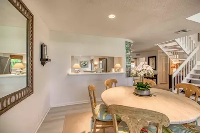 525 Prestwick Circle, Palm Beach Gardens, FL 33418 - Photo 9