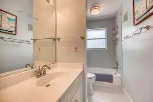 525 Prestwick Cir, Palm Beach Gardens, FL 33418 - Photo 23