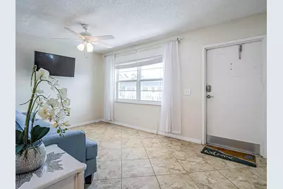 923 22nd Place #219, Vero Beach, FL 32960 - Photo 5