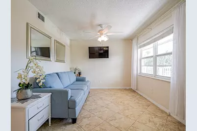 923 22nd Place #219, Vero Beach, FL 32960 - Photo 7