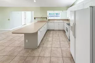 2361 NE 21st Ave, Jensen Beach, FL 34957 - Photo 7