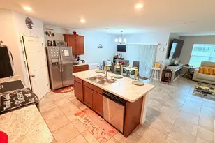 322 SW Molloy St, Port Saint Lucie, FL 34984 - Photo 5