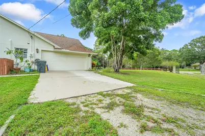 18392 48th Avenue N, Loxahatchee, FL 33470 - Photo 3
