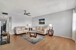 4018 Cornwall, Boca Raton, FL 33434 - Photo 3