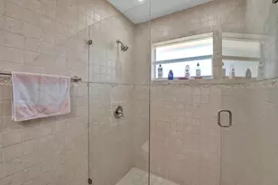 4701 N 36th Ct, Hollywood, FL 33021 - Photo 13