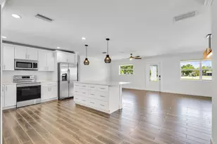 204 W Whitney Dr, Jupiter, FL 33458 - Photo 13