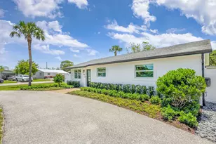 204 W Whitney Dr, Jupiter, FL 33458 - Photo 3