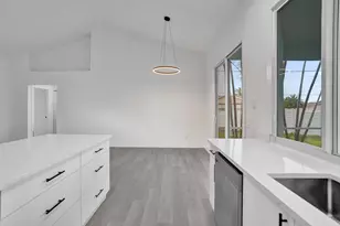1237 SW Edinburgh Dr, Port Saint Lucie, FL 34953 - Photo 11