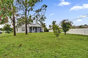 1237 SW Edinburgh Dr, Port Saint Lucie, FL 34953 - Photo 57
