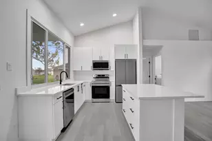 1237 SW Edinburgh Dr, Port Saint Lucie, FL 34953 - Photo 15