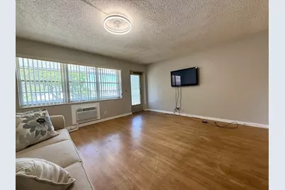 141 Northampton G #141, West Palm Beach, FL 33417 - Photo 5