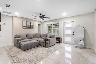 711 Laurel Dr, Lake Park, FL 33403 - Photo 9