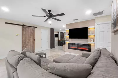 711 Laurel Drive, Lake Park, FL 33403 - Photo 11