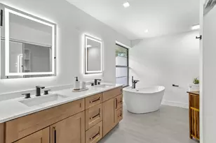 14814 Paddock Dr, Wellington, FL 33414 - Photo 17