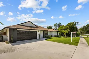 14814 Paddock Dr, Wellington, FL 33414 - Photo 47