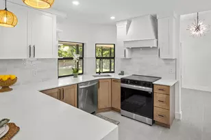 14814 Paddock Dr, Wellington, FL 33414 - Photo 5