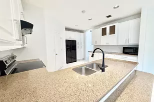 12310 Riverfalls Ct, Boca Raton, FL 33428 - Photo 11