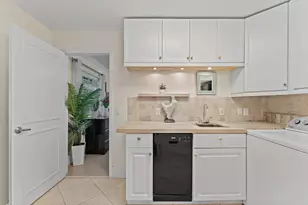 1638 NE 3rd Ave, Delray Beach, FL 33444 - Photo 21