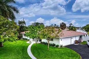 1250 SE 10th St, Deerfield Beach, FL 33441 - Photo 5