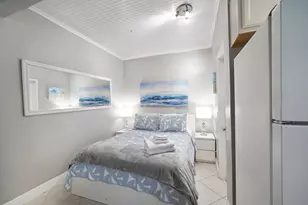 3710 Collins Ave, Miami Beach, FL 33140 - Photo 9