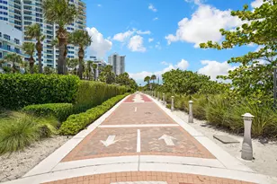 3710 Collins Ave, Miami Beach, FL 33140 - Photo 25
