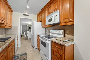 4200 N Ocean Dr, Singer Island, FL 33404 - Photo 11