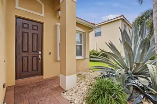 10425 Pearwood Pl, Boynton Beach, FL 33437 - Photo 3