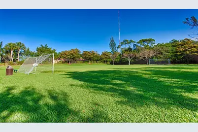 10425 Pearwood Place, Boynton Beach, FL 33437 - Photo 43