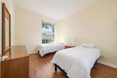 8548 Beaconhill Road, Palm Beach Gardens, FL 33410 - Photo 11
