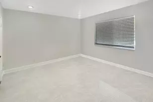 136 NE 19th Ct, Wilton Manors, FL 33305 - Photo 11